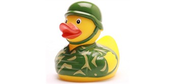Badeente Gummiente Soldaten Quietscheente