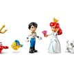 LEGO® Disney 43299 Princess Arielles Königliches Hochzeitsboot | Bild 4