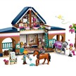 LEGO® Friends 42688 Pferdestall und Reitschule | Bild 2