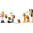 LEGO® Friends 42695 Pferd und Fohlen mit Pferdeanhän | Bild 5