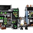 LEGO® Harry Potter 76471 Zaubererläden in Dder Winkelgasse | Bild 3