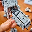 LEGO® Star Wars 75454 AT-AT des Restimperiums mit INT-4 | Bild 4