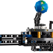 LEGO® Technic 42179 Sonne Erde Mond Modell | Bild 3