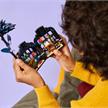 LEGO® Wednesday 76784 Schwarze Dahlie | Bild 6